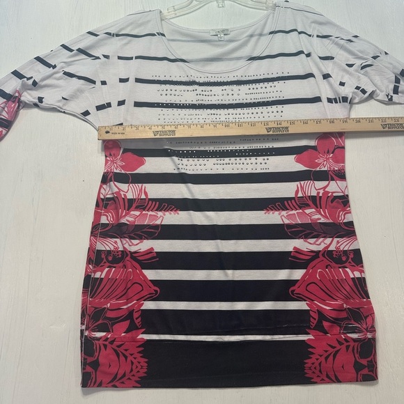 Cache L Striped Floral Rhinestone Top Button Tab Sleeves Made in USA Tunic - Picture 3 of 12
